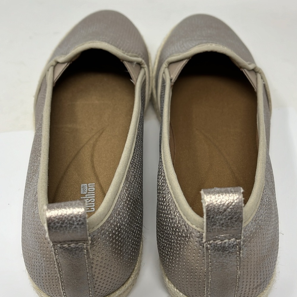 CLARKS COLLECTION LEATHER GOLD SHIMMER METALLIC ESPADRILLE LOAFER SLIP ON SIZE 9 - Picture 5 of 10